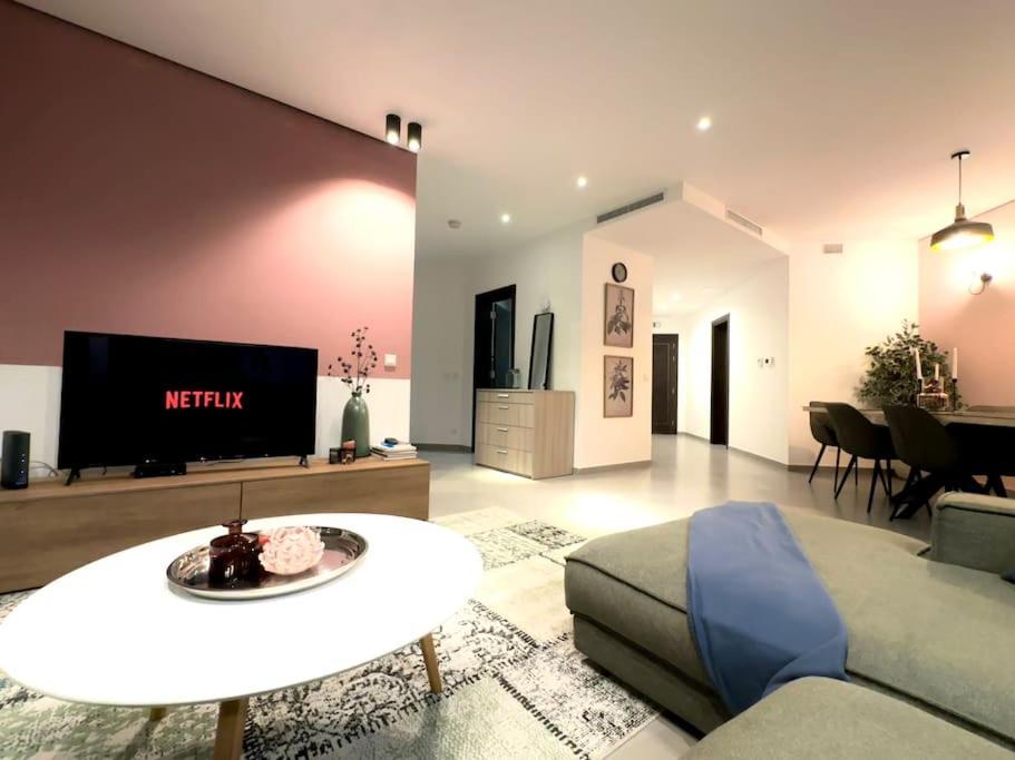 Stunning 2Br Apt In St Julians سانت جوليان المظهر الخارجي الصورة