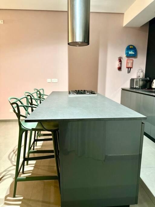 Stunning 2Br Apt In St Julians سانت جوليان المظهر الخارجي الصورة
